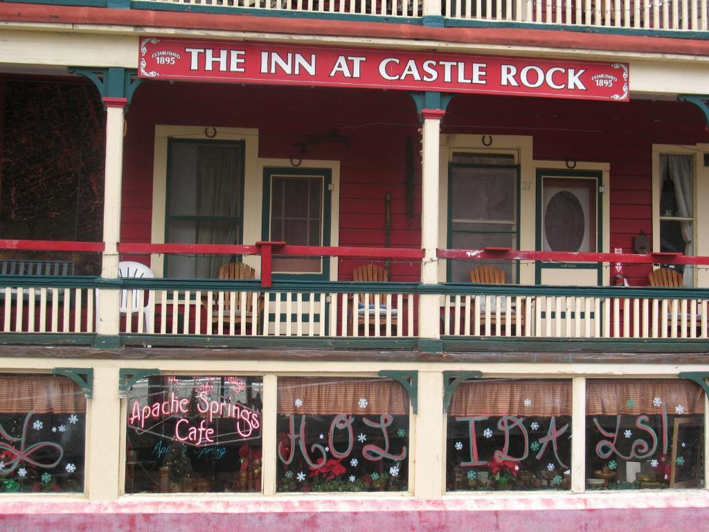 The Inn At Castle Rock ビスビー エクステリア 写真